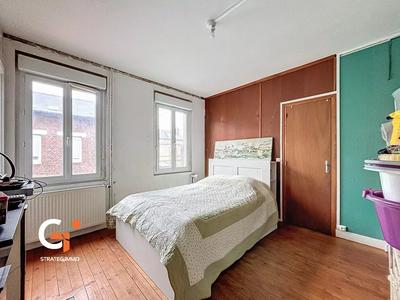 Maison - 94 m² - 5 pièces