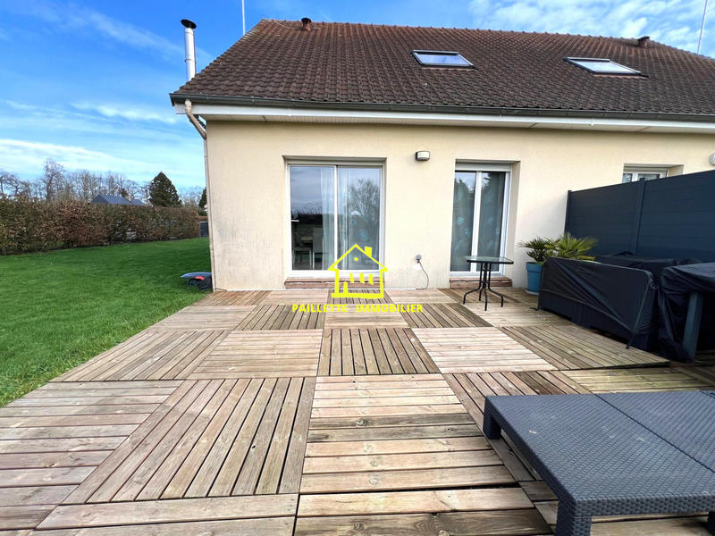 Maison - 80 m² - 5 pièces