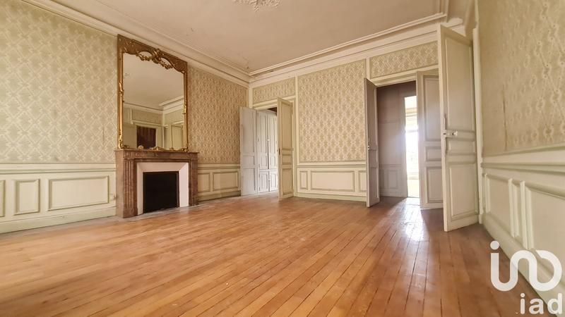 Maison - 281 m² - 8 pièces