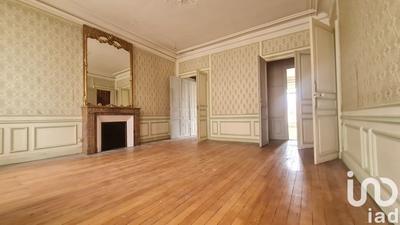 Maison - 281 m² - 8 pièces