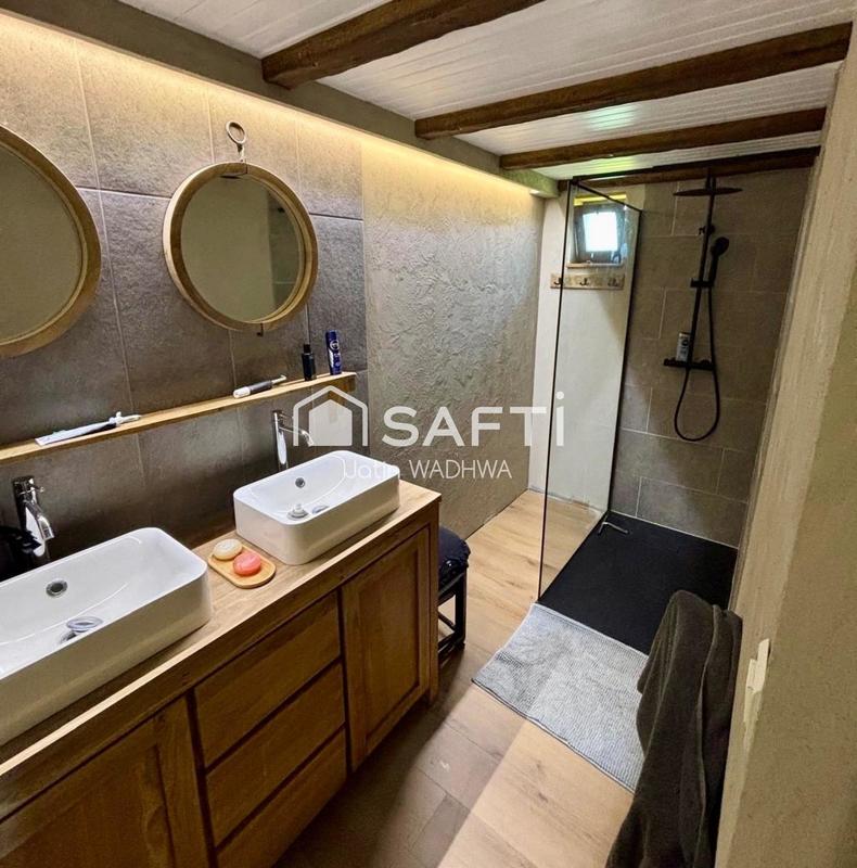 Maison - 138 m² - 6 pièces