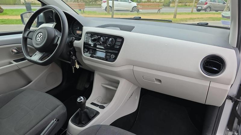 Volkswagen Up! 1.0 60 Move Up - 4 places
