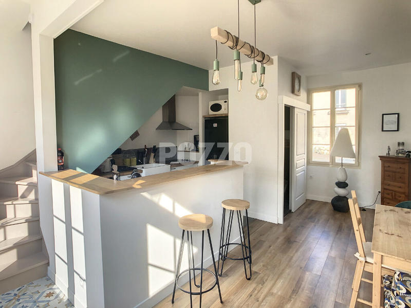 Maison - 95 m² - 5 pièces