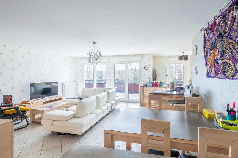 Appartement - 90 m² - 4 pièces