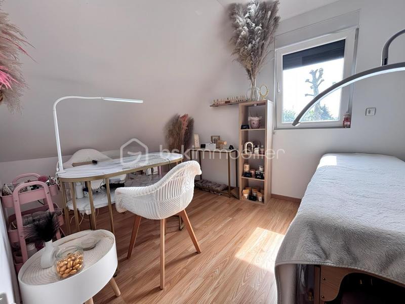 Pavillon - 100 m² - 5 pièces