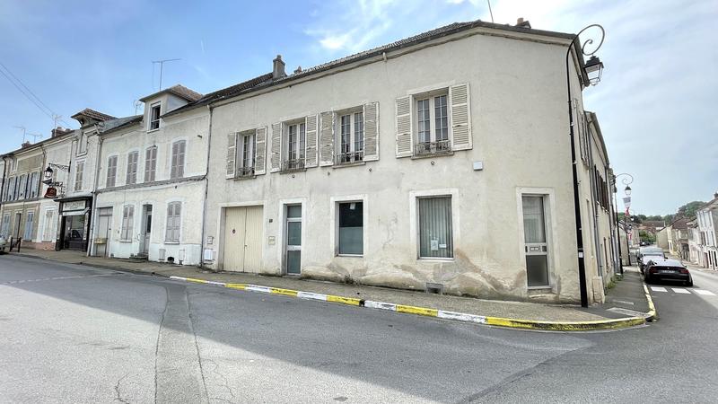 Maison - 203 m² - 8 pièces