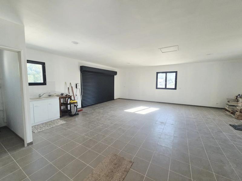 Maison - 144 m² - 4 pièces