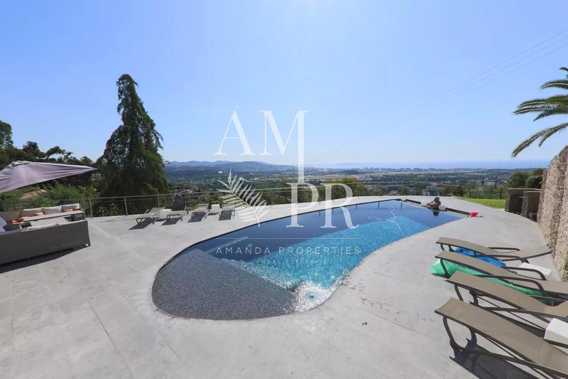 Maison - 291 m² - 8 pièces