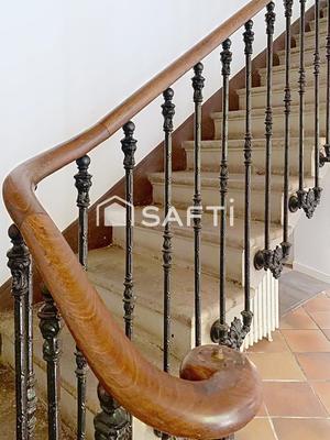 Maison - 182 m² - 7 pièces