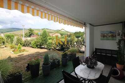 Appartement - 94 m² - 5 pièces