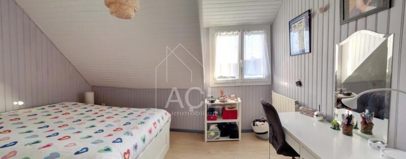 Maison - 179 m² - 7 pièces