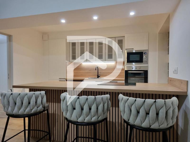 Maison - 87 m² - 4 pièces