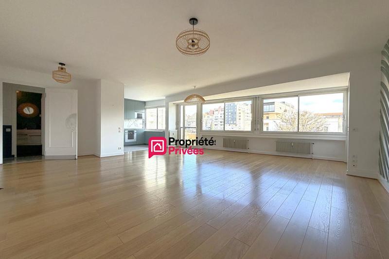 Appartement - 120 m² - 5 pièces