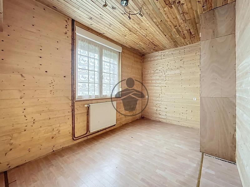 Maison - 208 m² - 7 pièces