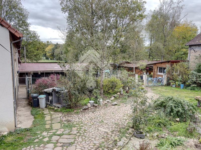 Maison - 210 m² - 5 pièces