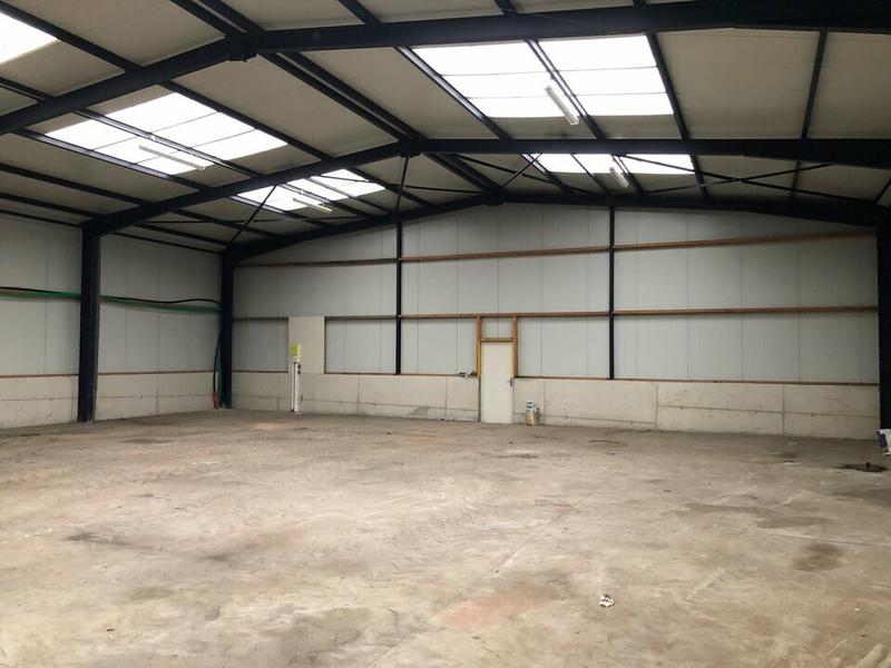 Local d'activité / Entrepôt - 525 m²