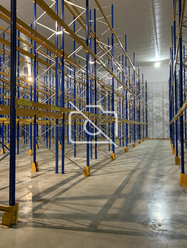 Entrepôt - 3 548 m²