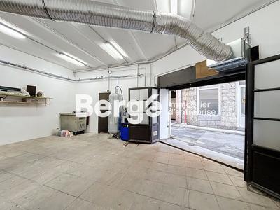 Local d'activités - 85 m² - 1 pièce