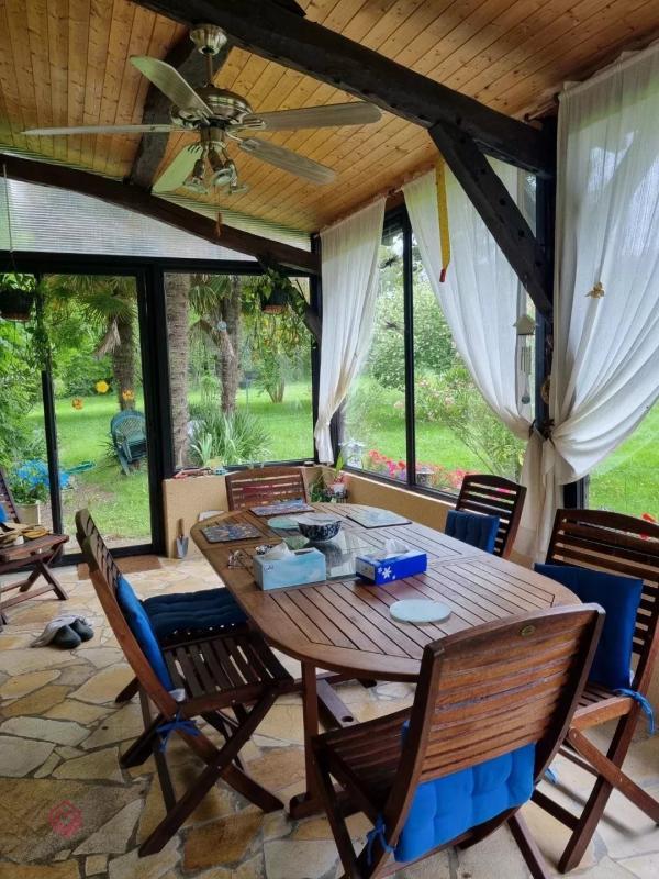 Maison - 212 m² - 12 pièces