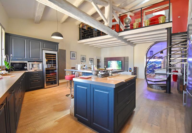 Duplex - 266 m² - 5 pièces