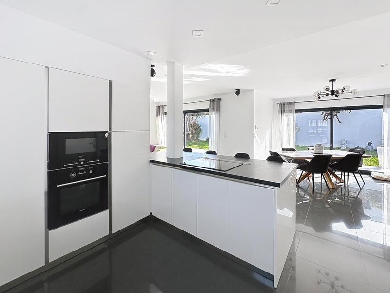 Maison - 144 m² - 6 pièces