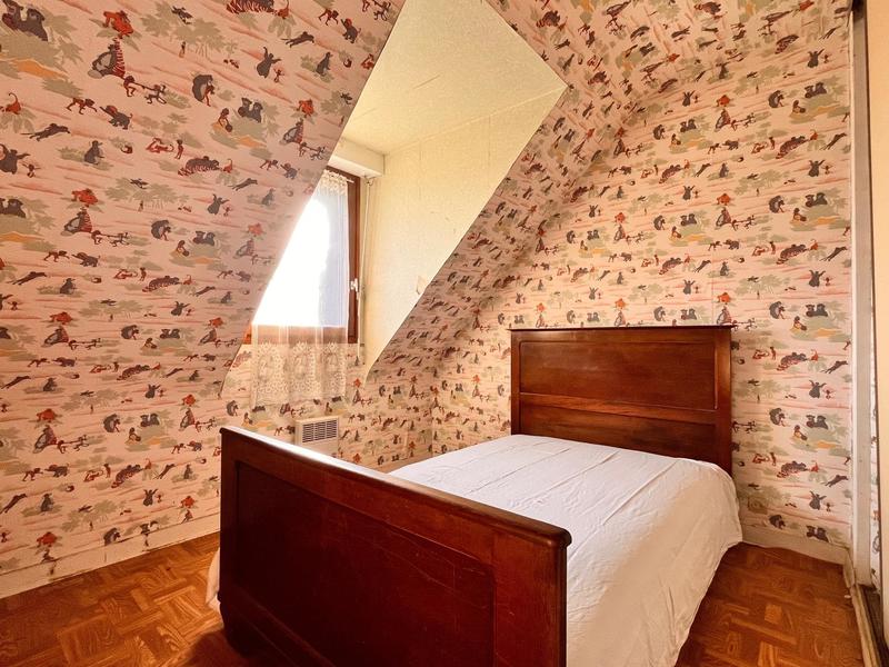 Maison - 94 m² - 6 pièces