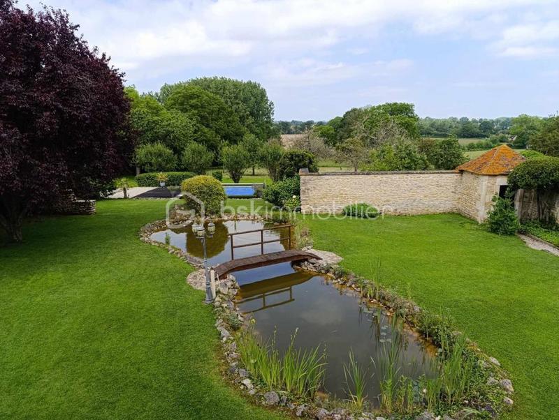 Maison en pierre - 299 m² - 8 pièces