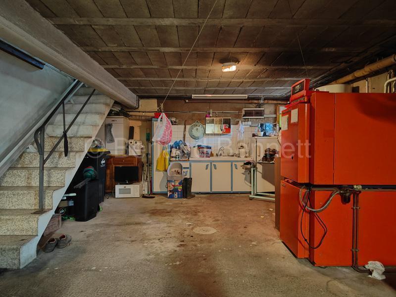 Maison - 203 m² - 11 pièces