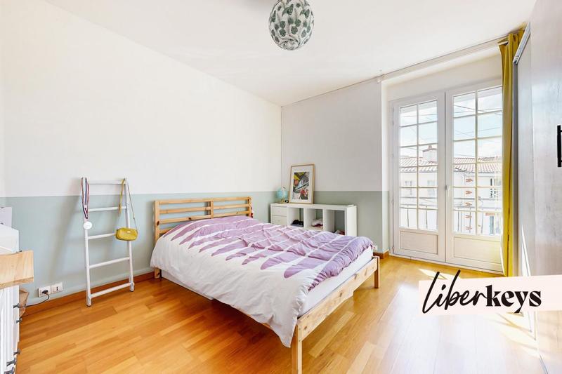 Maison - 177 m² - 6 pièces