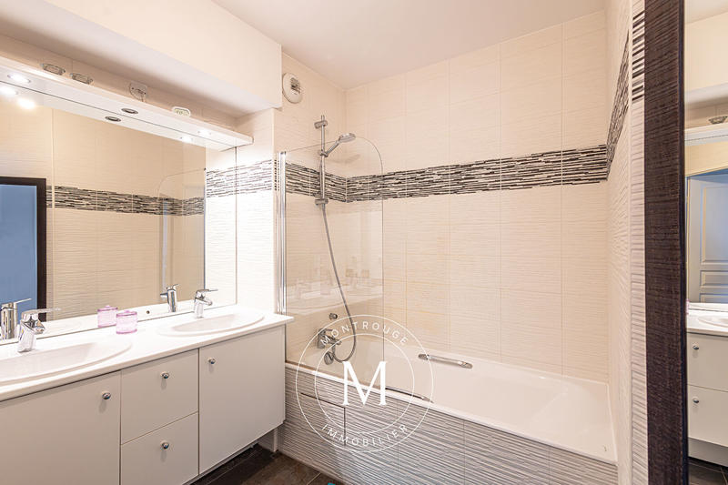 Appartement - 84 m² - 4 pièces