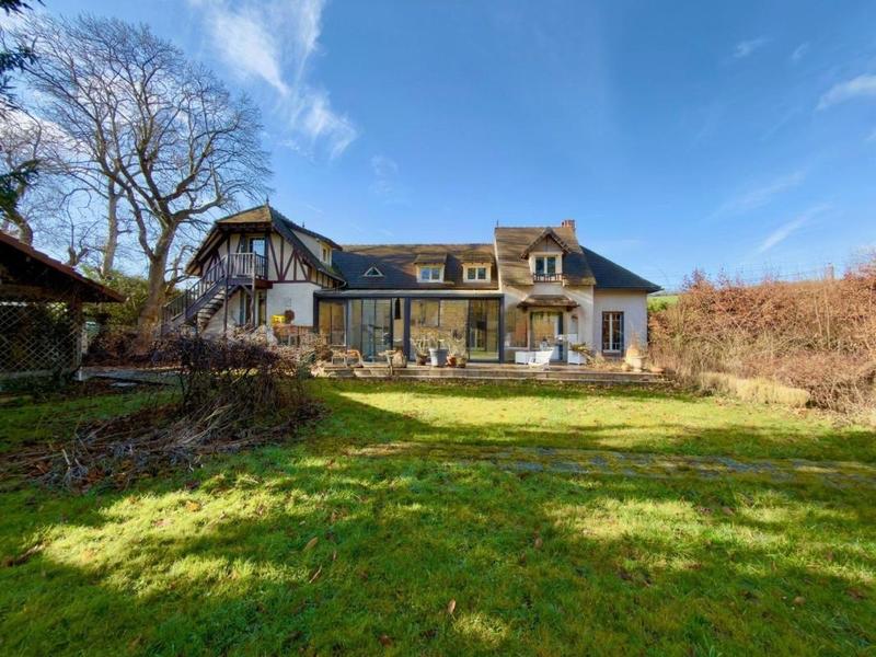 Propriété - 173 m² - 7 pièces