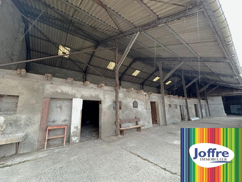 Propriété - 232 m² - 11 pièces