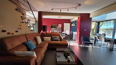 Maison - 163 m² - 7 pièces