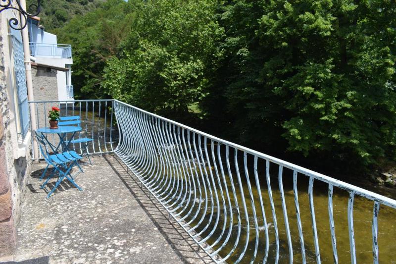 Maison en pierre - 140 m² - 9 pièces