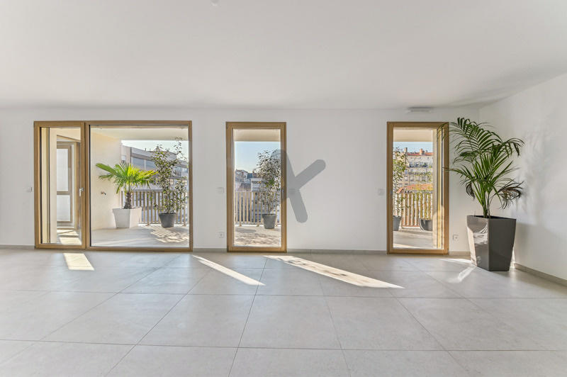 Appartement - 135 m² - 5 pièces