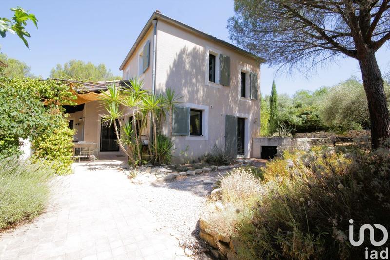 Maison - 300 m² - 10 pièces