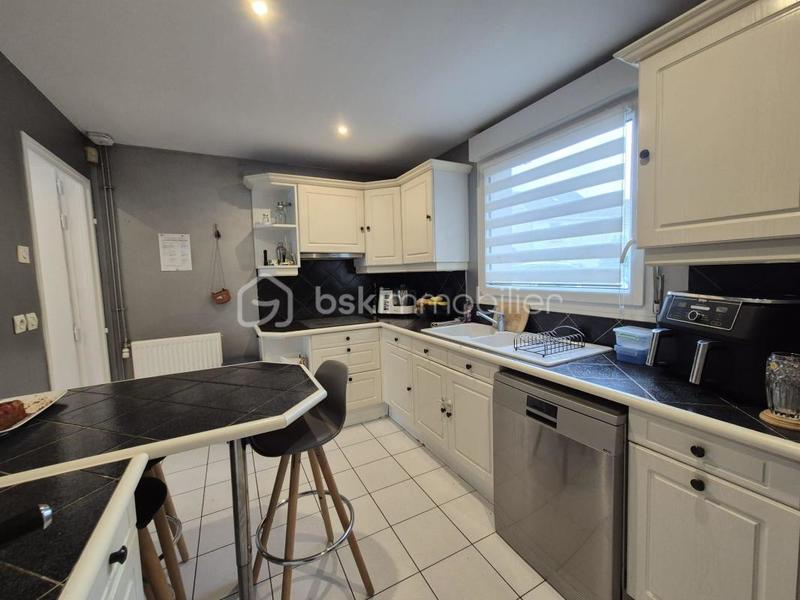 Maison - 103 m² - 6 pièces