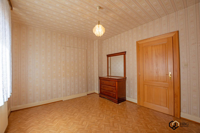 Maison - 177 m² - 6 pièces