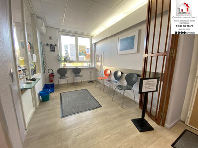 Local commercial - 82 m²