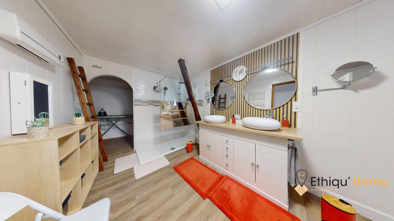 Appartement - 149 m² - 5 pièces