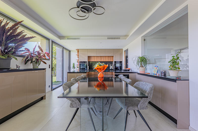 Maison - 156 m² - 5 pièces