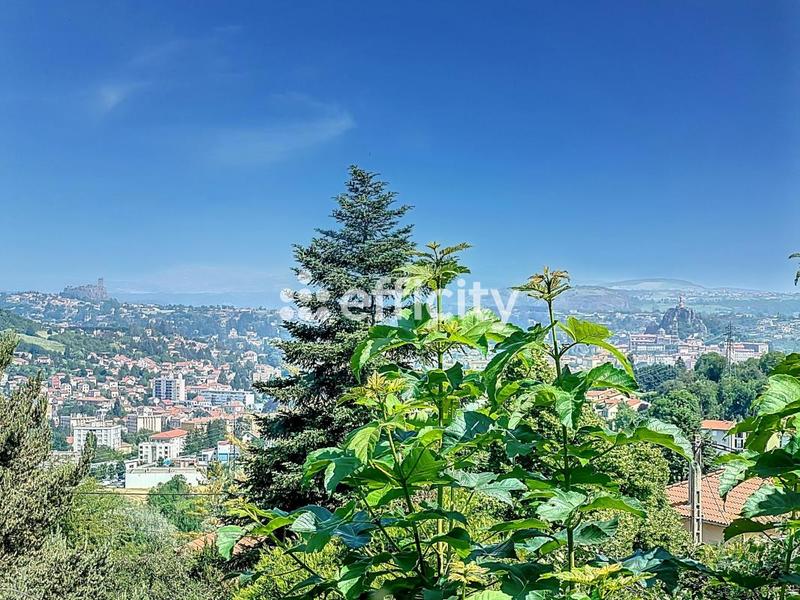 Maison - 243 m² - 5 pièces