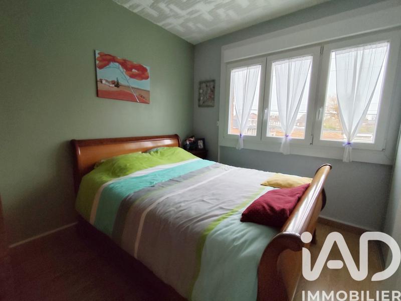 Maison - 90 m² - 5 pièces