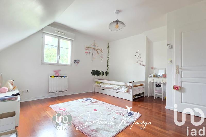 Maison - 195 m² - 8 pièces