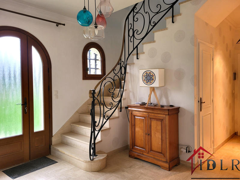 Maison - 175 m² - 5 pièces