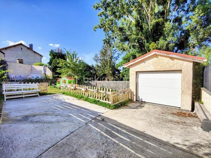 Maison - 91 m² - 4 pièces