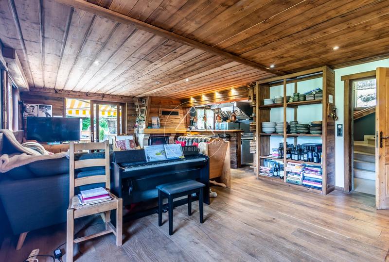 Châlet - 320 m² - 14 pièces