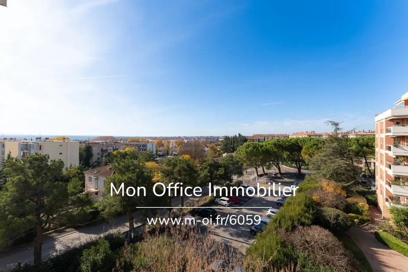 Appartement - 94 m² - 4 pièces