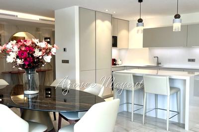 Appartement - 127 m² - 3 pièces