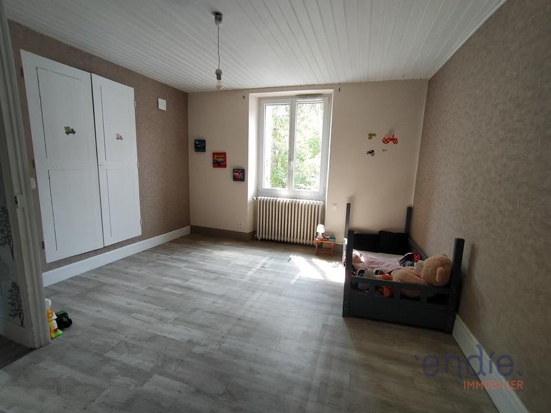 Maison - 145 m² - 7 pièces